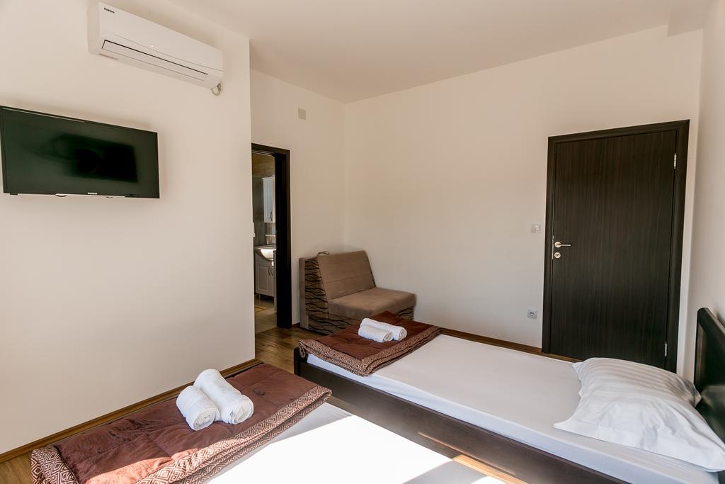 Tramonto Apartments Radanovići Esterno foto